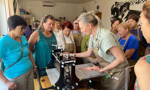 В Южно-Сахалинске провели мастер-класс по нивхским орнаментам
