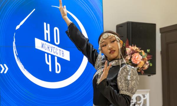 «Ночь искусств» в СахОУНБ посетили почти 600 жителей «Ночь искусств» в СахОУНБ посетили почти 600 жителей