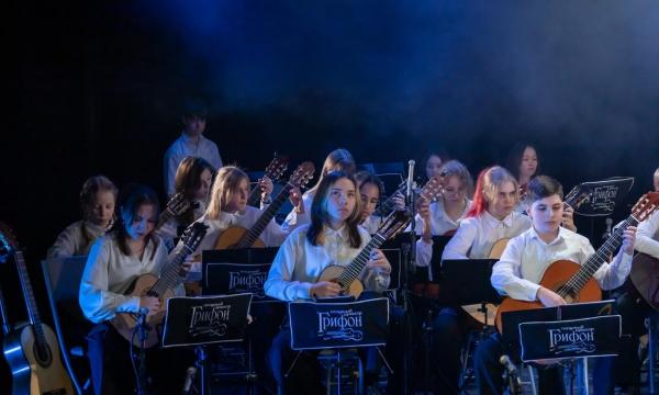 Сахалинский гитарный оркестр исполнит саундтреки из "Ведьмака"