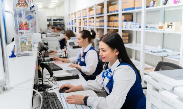 Клиенты "Почты России" смогут получать отправления без паспорта