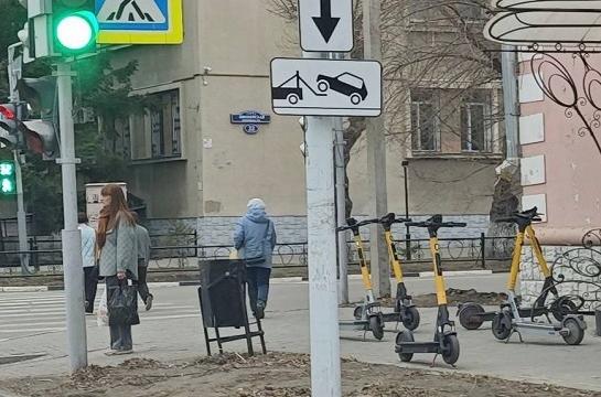 В Благовещенске запретили ездить на электросамокатах в центре города