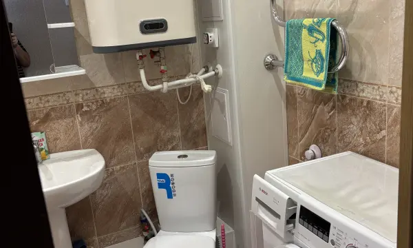 2 к. квартира &bull; Брежневка &bull; 42 кв.м. &bull; 3/5 этаж


















 5