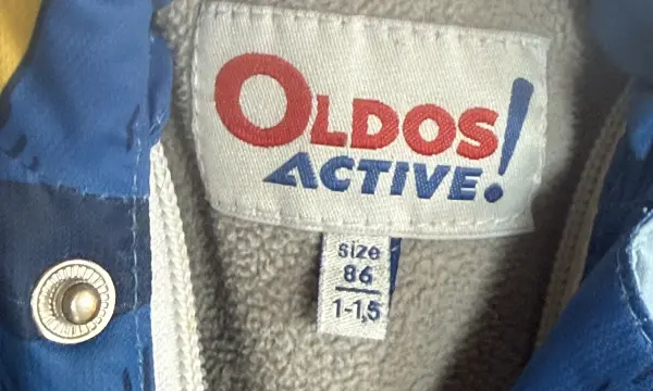 Продам демисезонный комбинезон 1